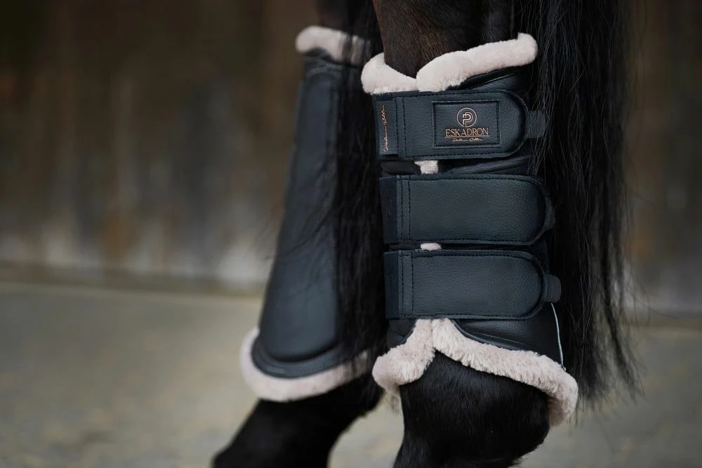 ESKADRON Tendon Boots - FAUX LEATHER FF, Black 2 ESKADRON Tendon Boots - FAUX LEATHER FF, Black - Image 2