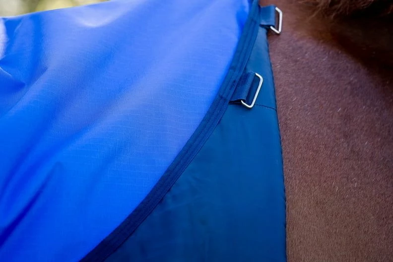 Horseware Ireland Amigo Hero Ripstop Plus 100 G Outdoor Rug, Blue/Navy & Grey 4 Horseware Ireland Amigo Hero Ripstop Plus 100 G Outdoor Rug, Blue/Navy & Grey - Image 4