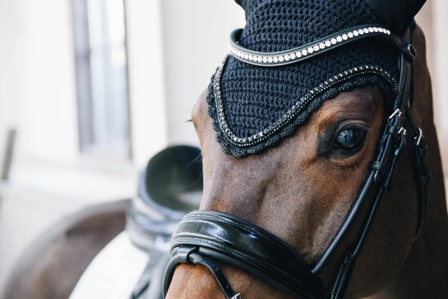 Kentucky Horsewear Fly Veil Wellington Stone & Pearl 3 Kentucky Horsewear Fly Veil Wellington Stone & Pearl - Image 3