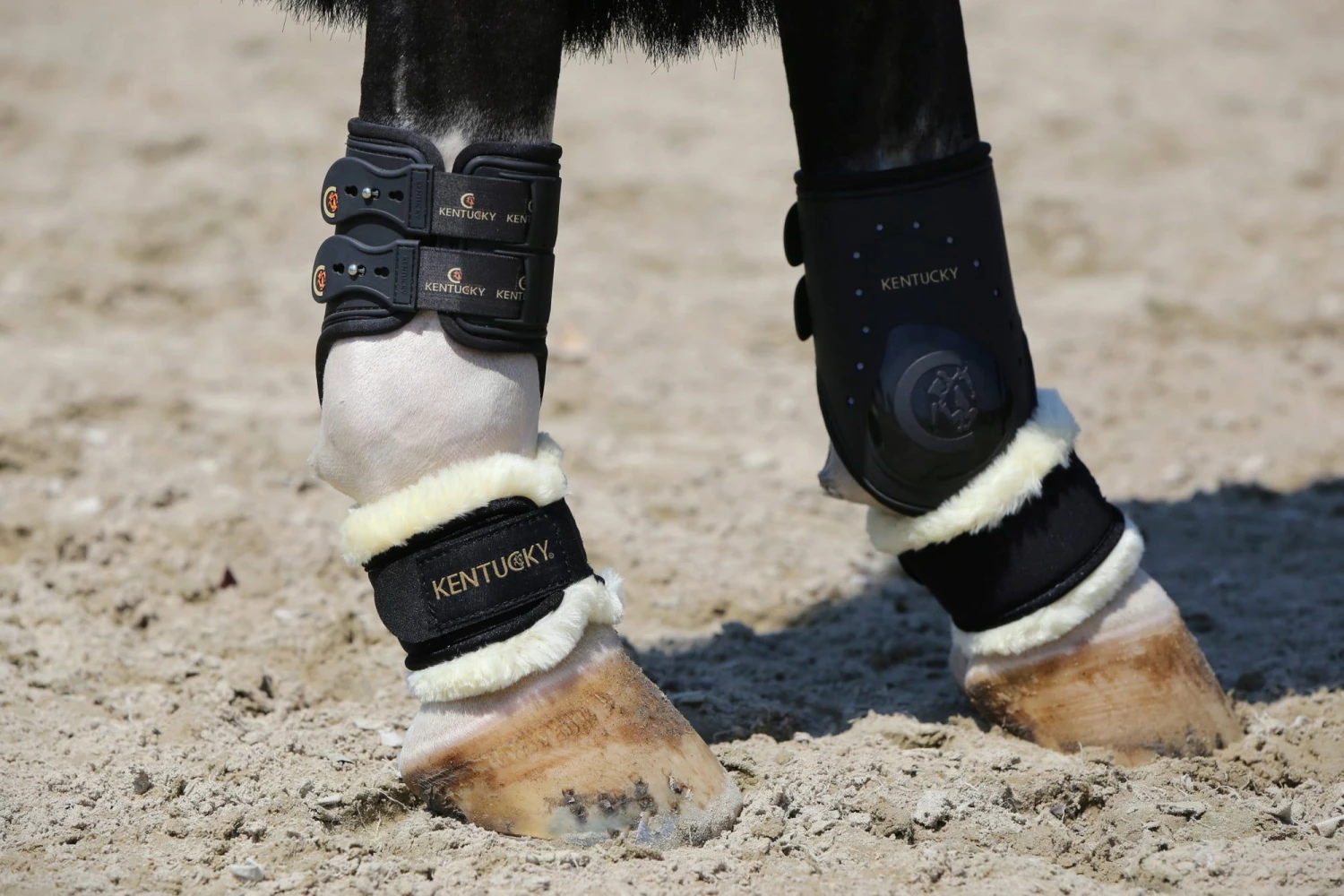 Kentucky Horsewear Sheepskin Pastern Wrap 4 Kentucky Horsewear Sheepskin Pastern Wrap - Image 4